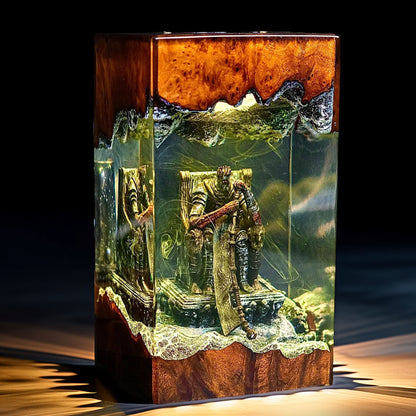Old Giant Lord Resin Lamp
