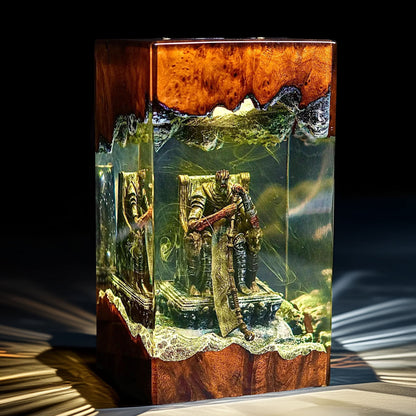 Old Giant Lord Resin Lamp