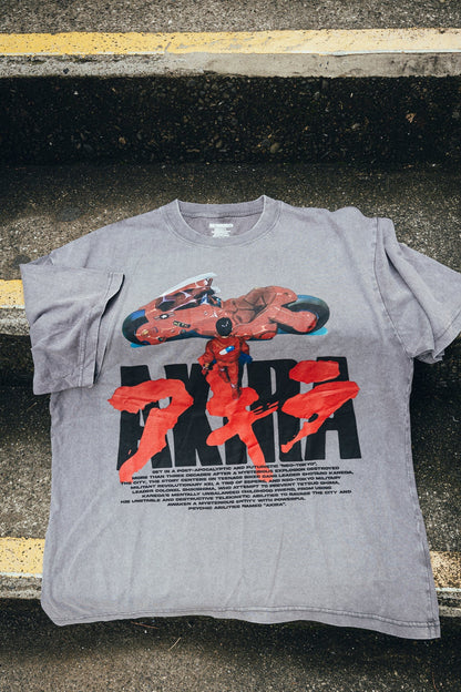 AKIRA VINTAGE OVERSIZE TEE