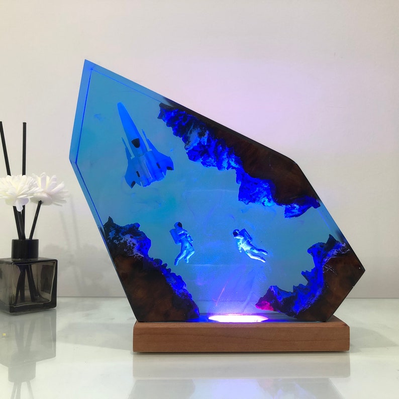 Personalized Astronaut Resin Night Lamp: Starry Sky Spaceship Decor
