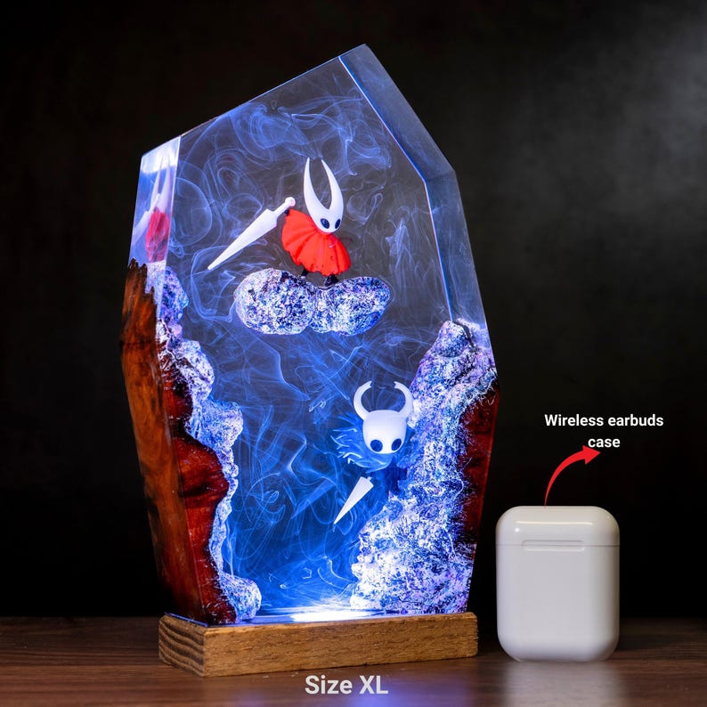 Journey of Hor.net vs K.night resin lamp, Hollow Knight Resin Lamp, Hornet And Knight Light, Hollow Silk & Song Figure, Handmade Epoxy Lamp