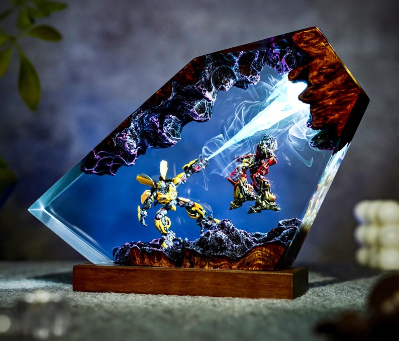 Handmade Robot Bee x OMegatyrant Lamp, Handmade Resin Art