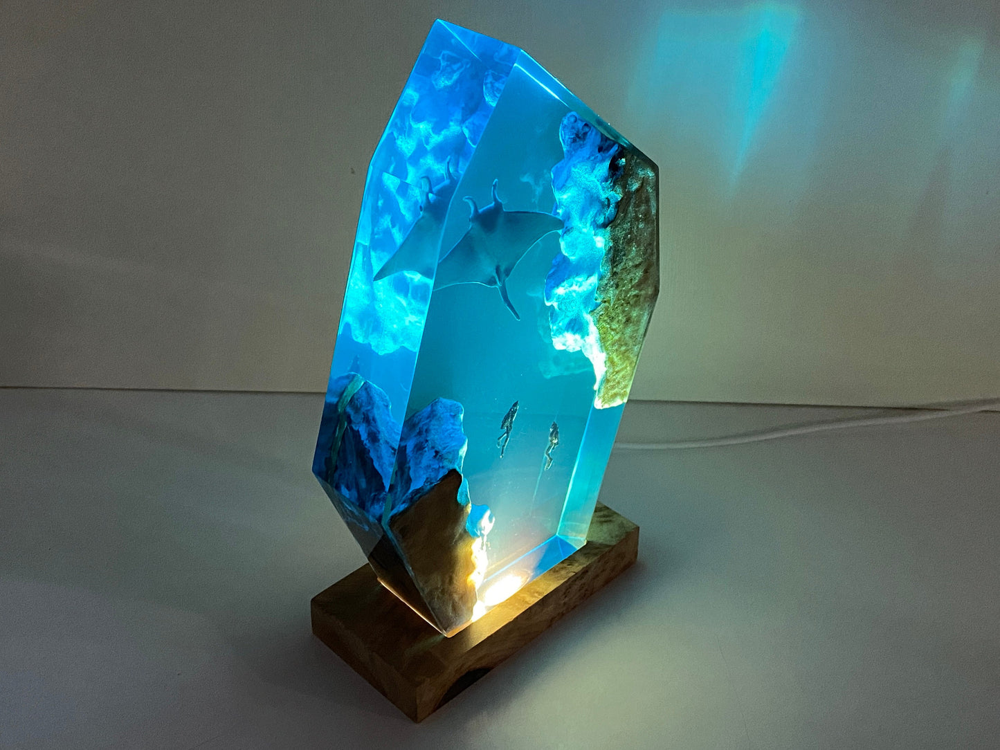 Handmade Manta Ray Diver Resin Lamp, Unique Ocean Decor, Personalized Gift, Best Friend Gift, Unique Decor, Halloween Gift, Christmas Gift
