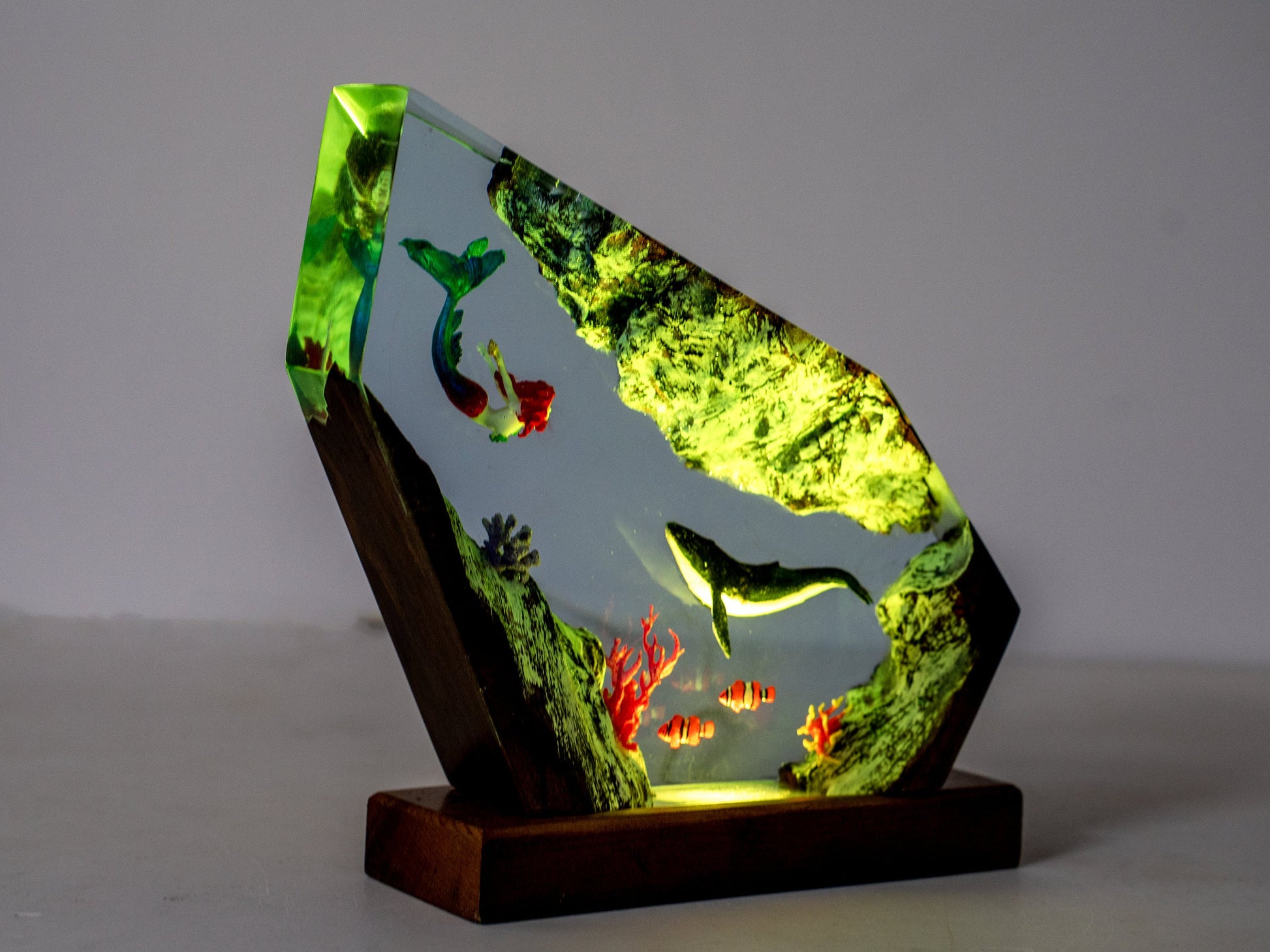 Turtle and Mermaid Resin night lights | Unique gift for daughter, Clownfish resin lamp - A picture of The Ocean in miniature, gift for mom