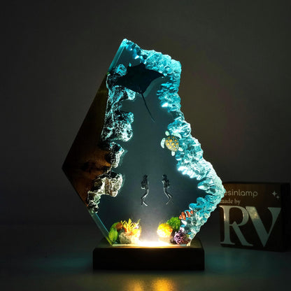 Epoxy Resin Ocean Lamp, Manta Ray & Diver Diorama Night Light , Unique Christmas, Gift for him, desk lamp, ocean gift