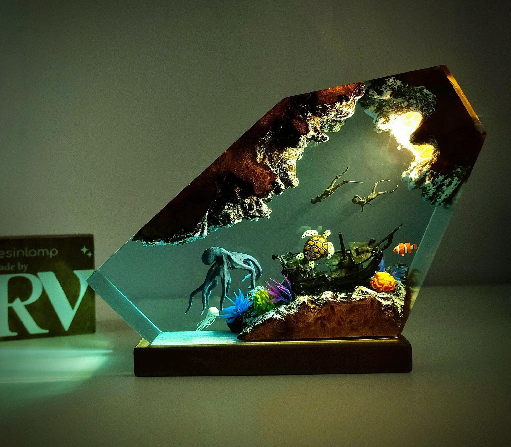 Handmade Resin Ocean Lamp, Octopus & Divers Diorama Night Light, custom night light, wood resin decor, gift for him, Christmas gift