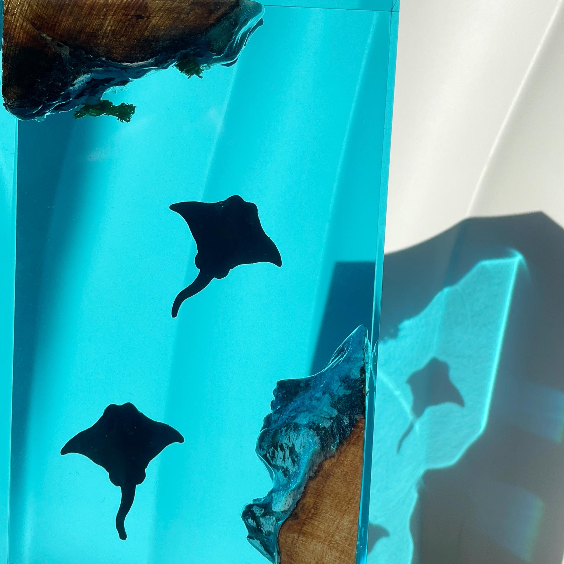 Manta Ray Resin Lamp, Ocean Artwork, Personalized Decor, Halloween Gifts, Christmas Gifts, Best Friend Gifts