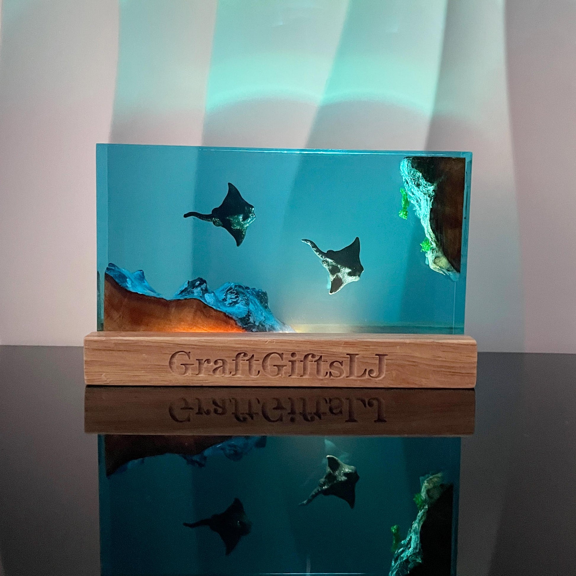 Manta Ray Resin Lamp, Ocean Artwork, Personalized Decor, Halloween Gifts, Christmas Gifts, Best Friend Gifts