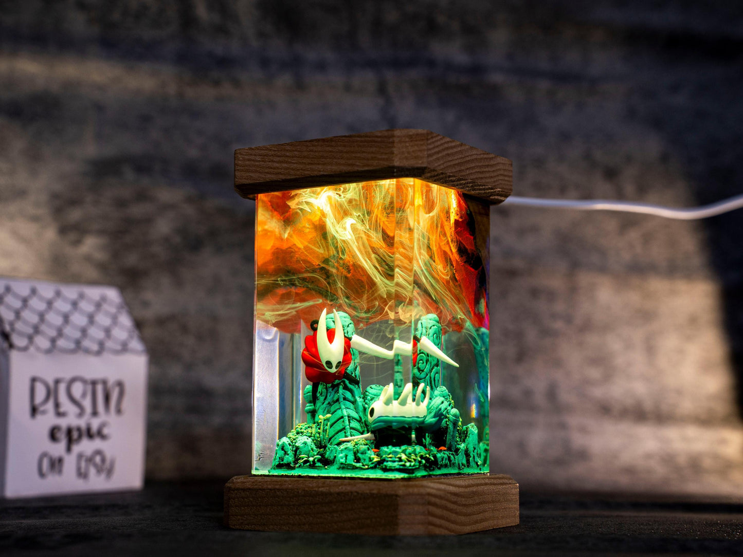 Journey of Hor.net vs K.night resin lamp, Hollow Knight Resin Lamp, Hornet and Knight Light, Hollow Silk & song Figure, Handmade Epoxy Lamp
