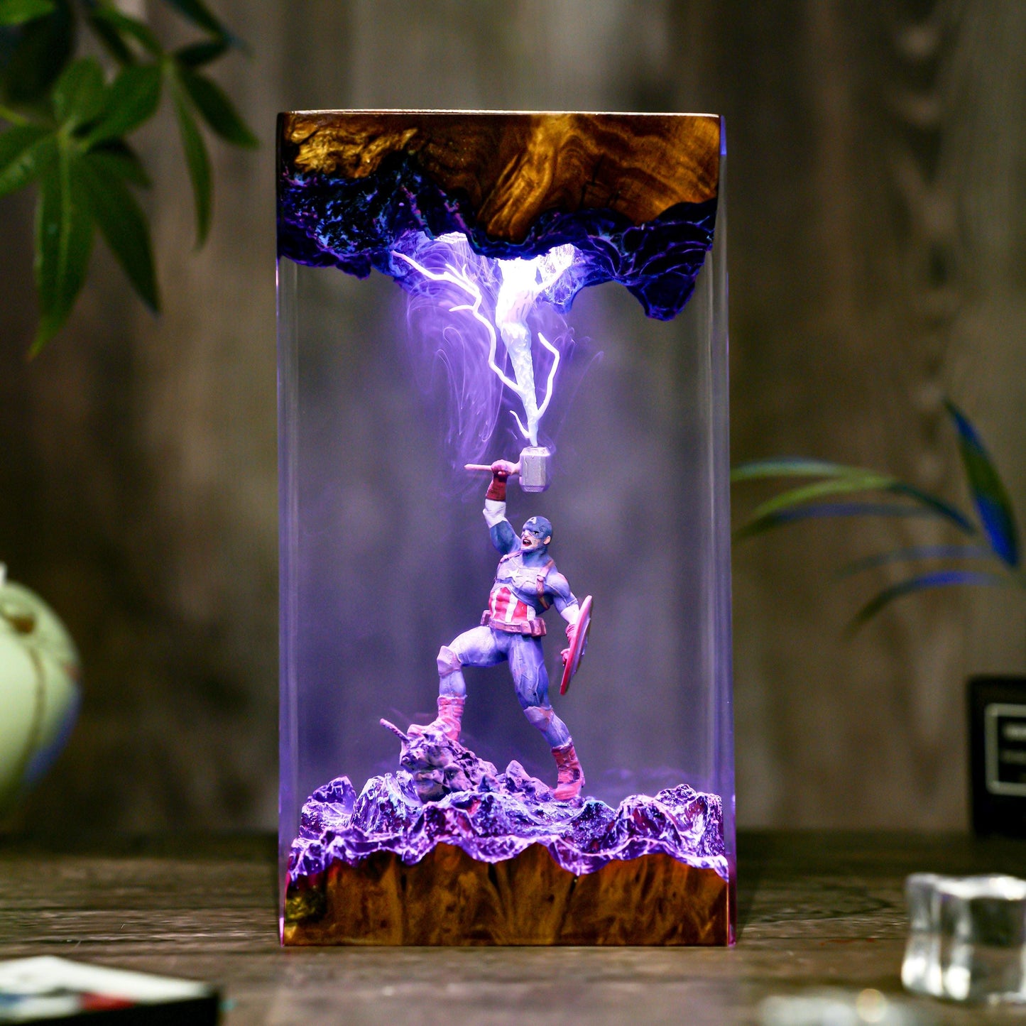Captain resin wood lamp, Super Hero diorama lamp, thunder hammer Captain Night Light, Movie lamp, resin lamp Christmas gift for him