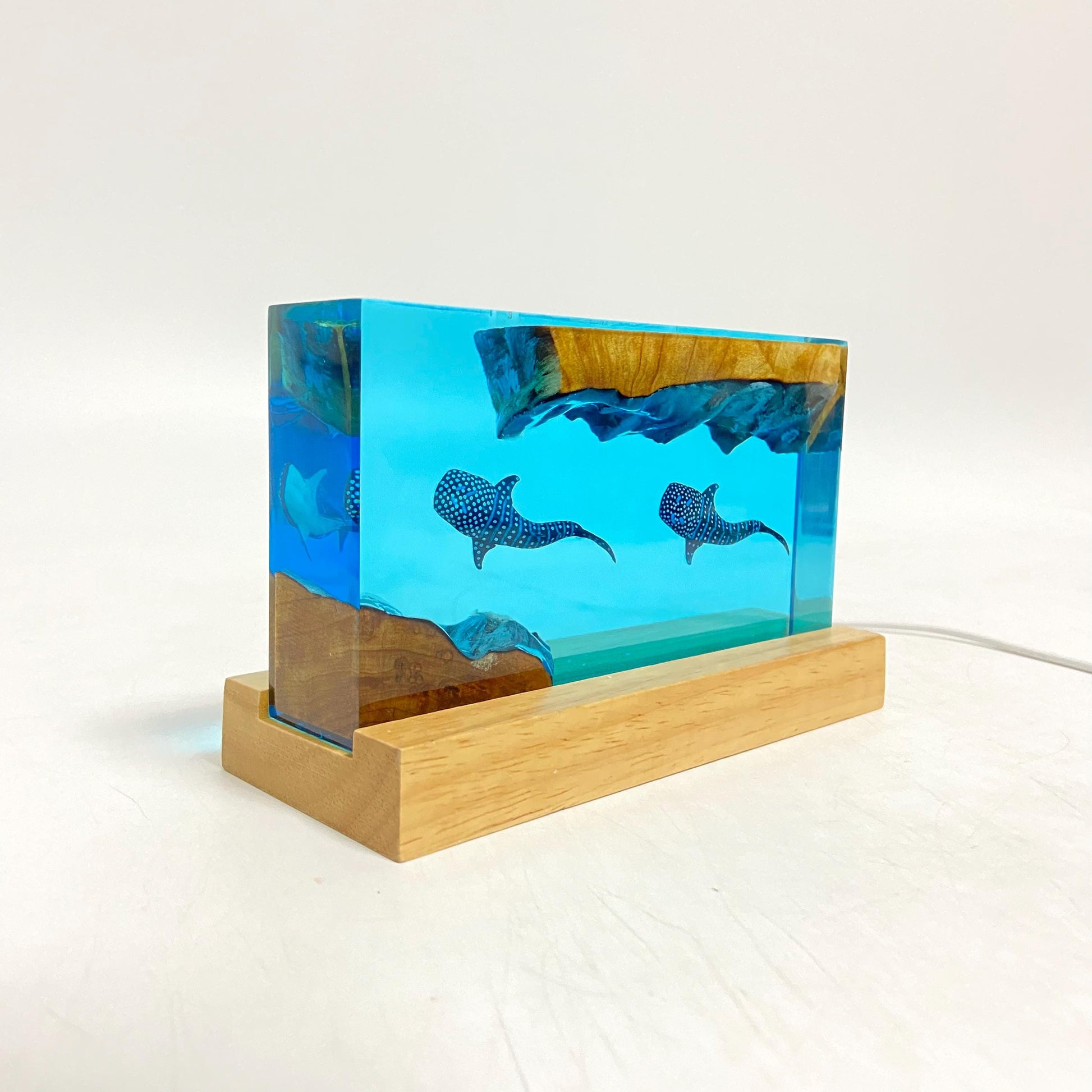Whale Shark Cube Resin Lamp, Handmade Ornament, Diver Art Craft, ocean art, Best Friend Gift, Unique Decor, Gift for Kids, Christmas gifts