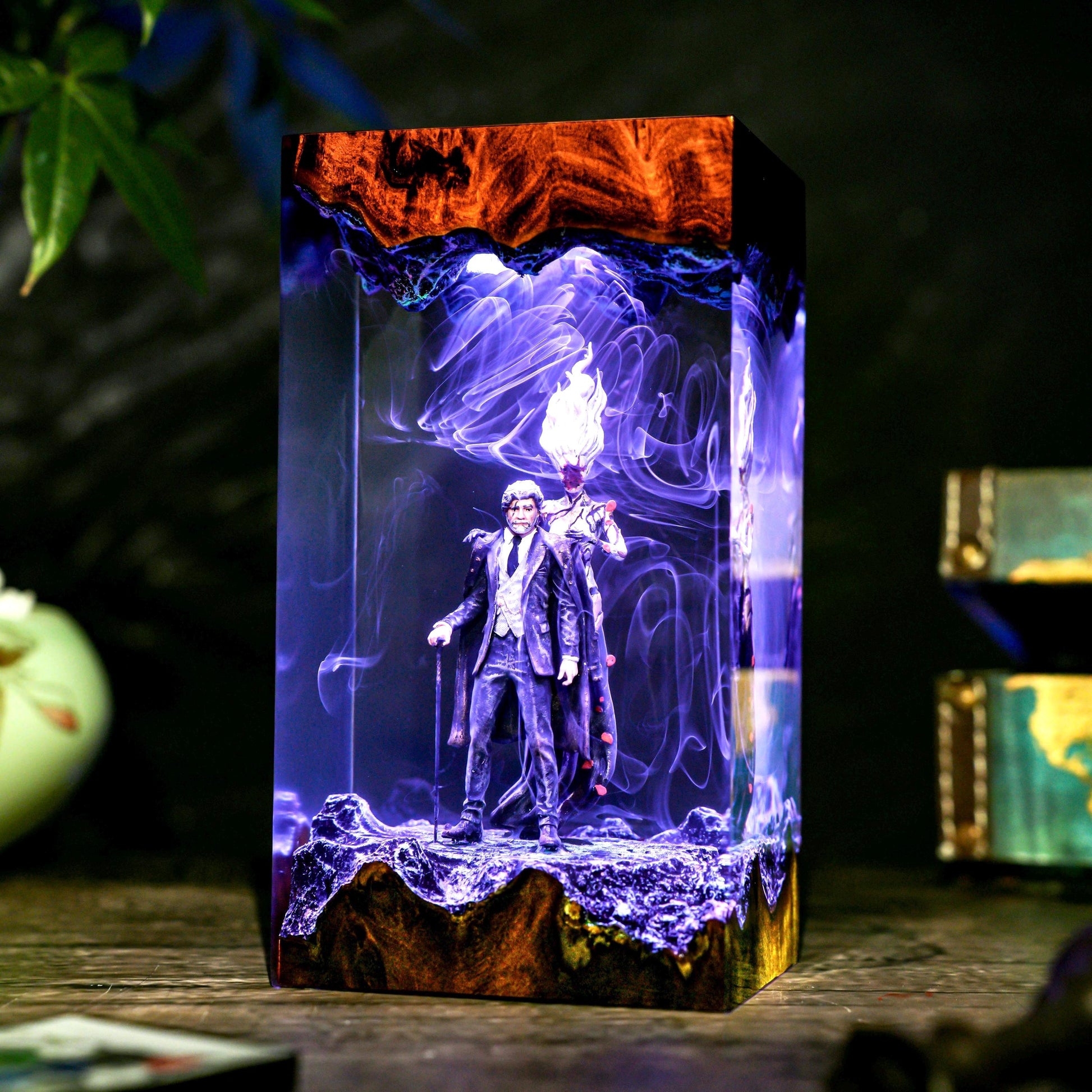 Diorama Expedition game lamp, Reloy and Paintwitch Night lamp, Handmade Resin & Wood Lamp, Xmas Gift for Gamer, Unique Light, Gamer gifts
