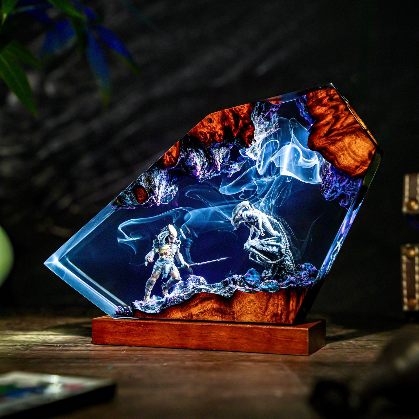 Diorama alien monsters fight lamp, alien movie Resin Lamp, Space Resin Lamp, Personalized Night Light, Sci-Fi Horror Being, Xmas 2025