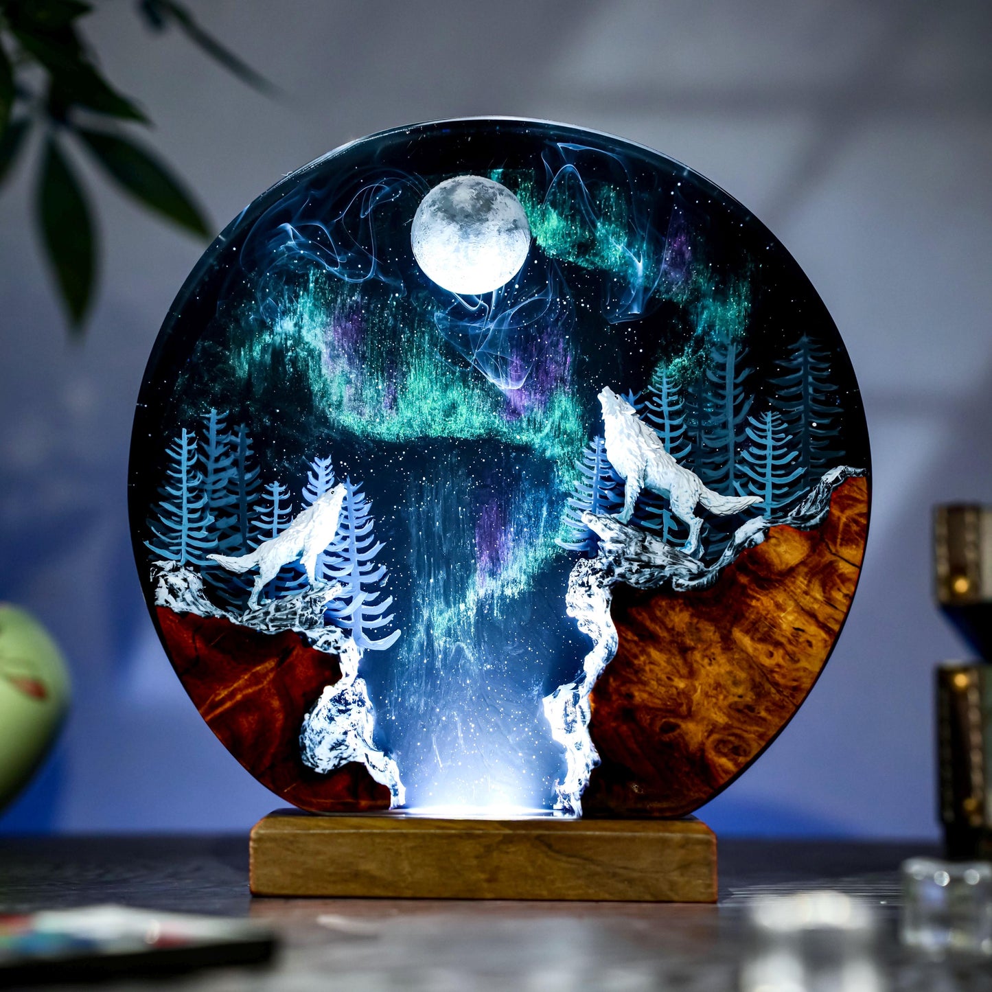 Handmade Aurora Wolf Moon Lamp, Howling Wolf Northern Lights, Unique Handmade Gift for Room Decor, Resin Night light gift
