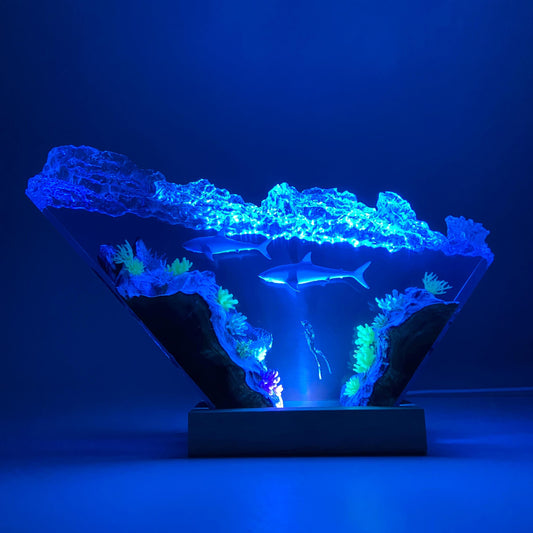 Ocean Shark Diver Epoxy Resin Night Light, Crystal Wave Underwater Scene Lamp, Halloween Gifts, Christmas Gifts, Best Friend Gifts