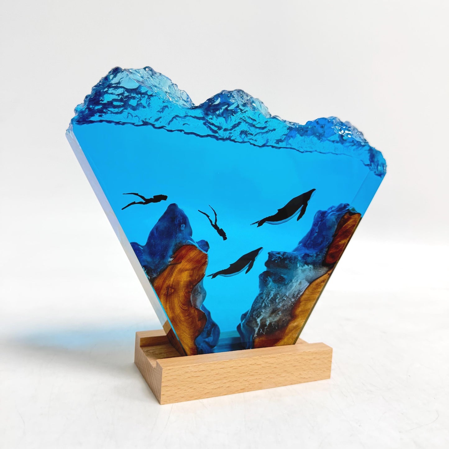 Humpback Whale Resin Night Light, Custom diver Epoxy Lamp, Halloween Gifts, Christmas Gifts, Best Friend Gifts