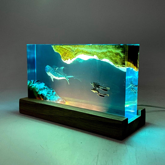 Whale Shark Cube Resin Lamp, Home Decor, Personalized Gifts, Halloween Gifts, Christmas Gifts, Handmade Gifts for Kids, Divers Crafts